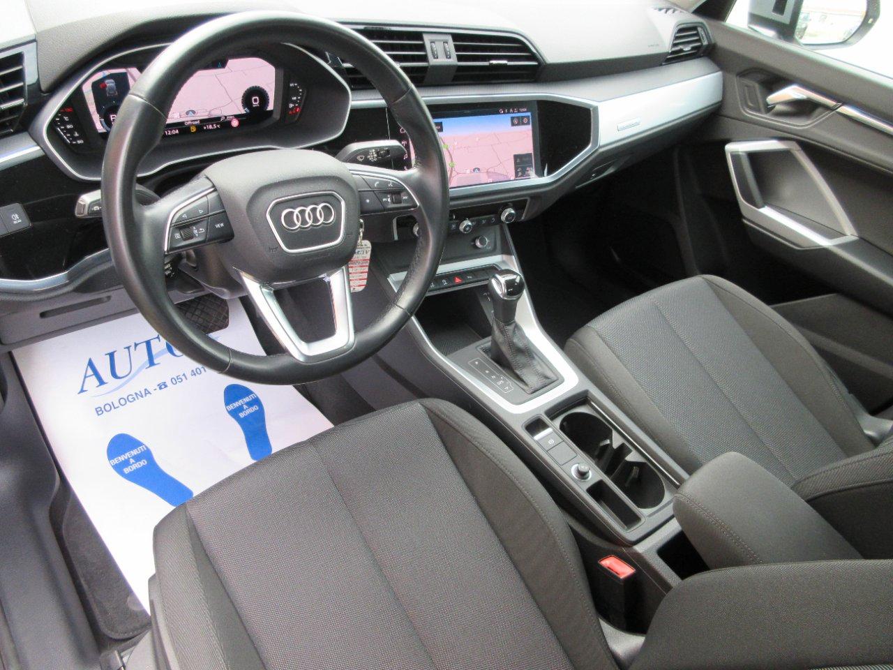 Audi Q3 35 2.0 tdi Business quattro s-tronic