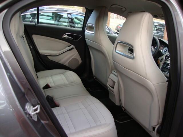 Mercedes-benz A 200 CDI BlueEFFICIENCY Executive