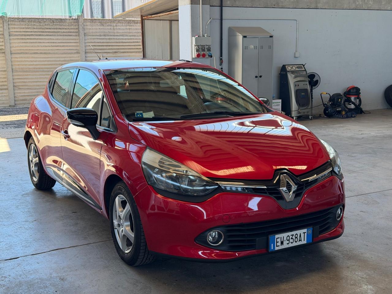 Renault Clio 1.2 75CV 5 porte Costume National