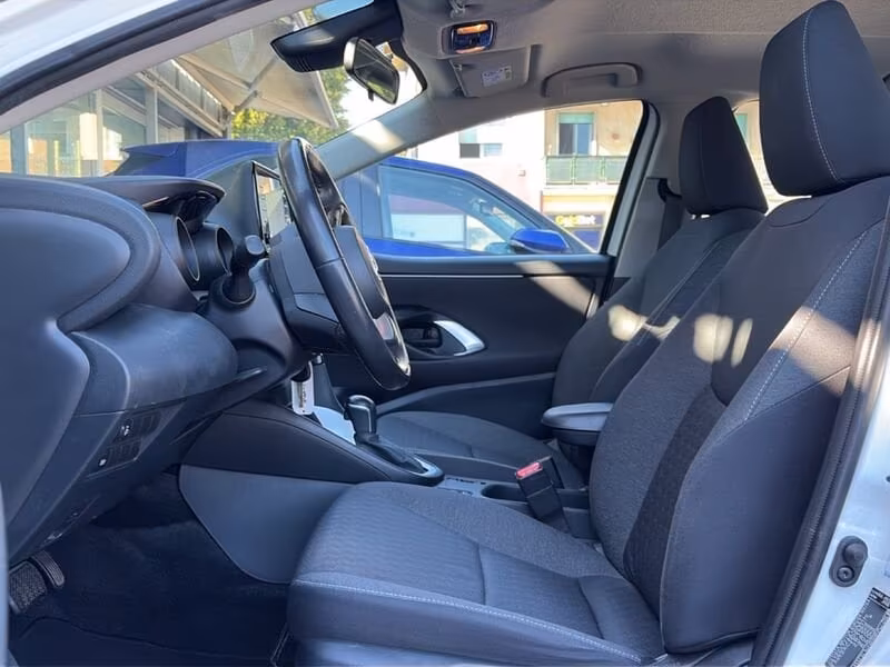 Toyota Yaris Hybrid Trend MY22