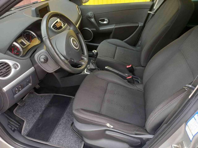 RENAULT Clio 1.2 16V 5 porte Luxe neopatentati