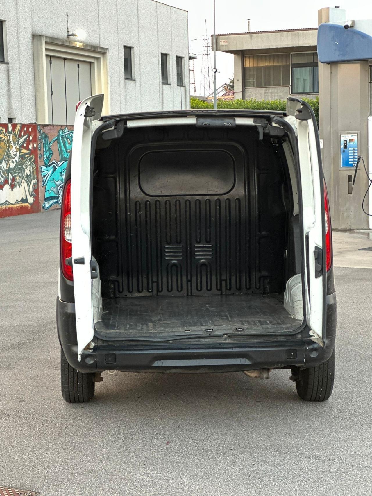 FIAT DOBLO' con 230.000km SUPER PREZZO!