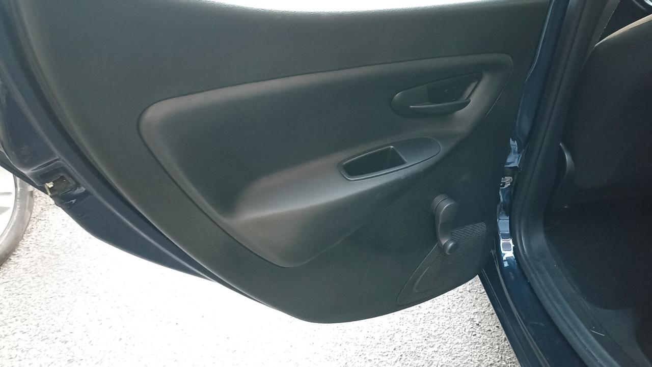 Lancia Ypsilon 1.2 69 CV 5 porte S&S Gold
