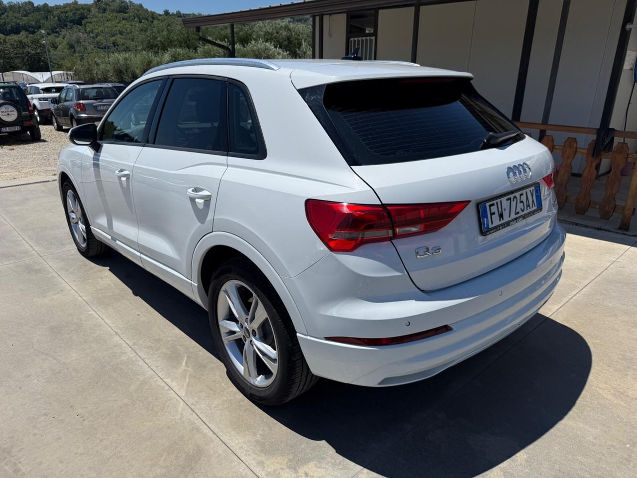 Audi Q3 35 TDI S tronic Business Advanced