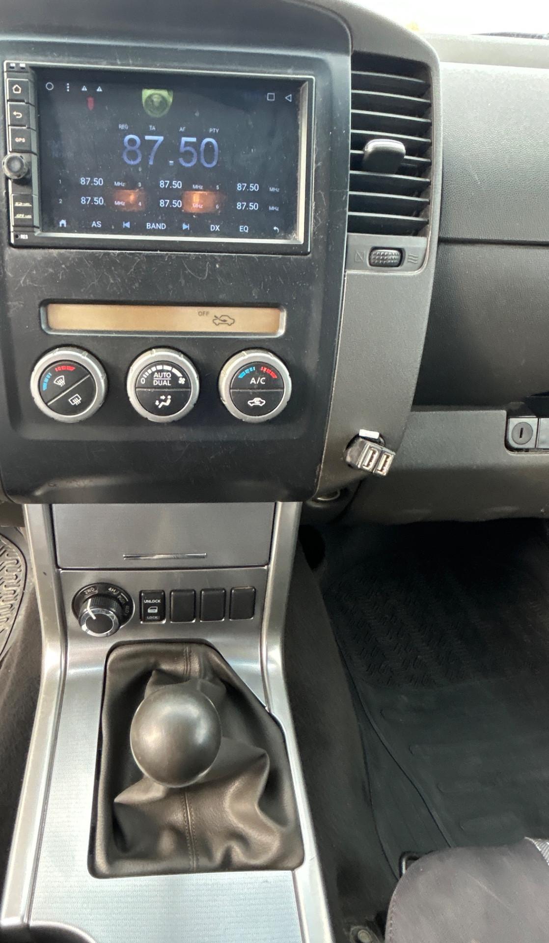 Nissan Navara 2.5 dCi 190CV 4 porte Double Cab XE
