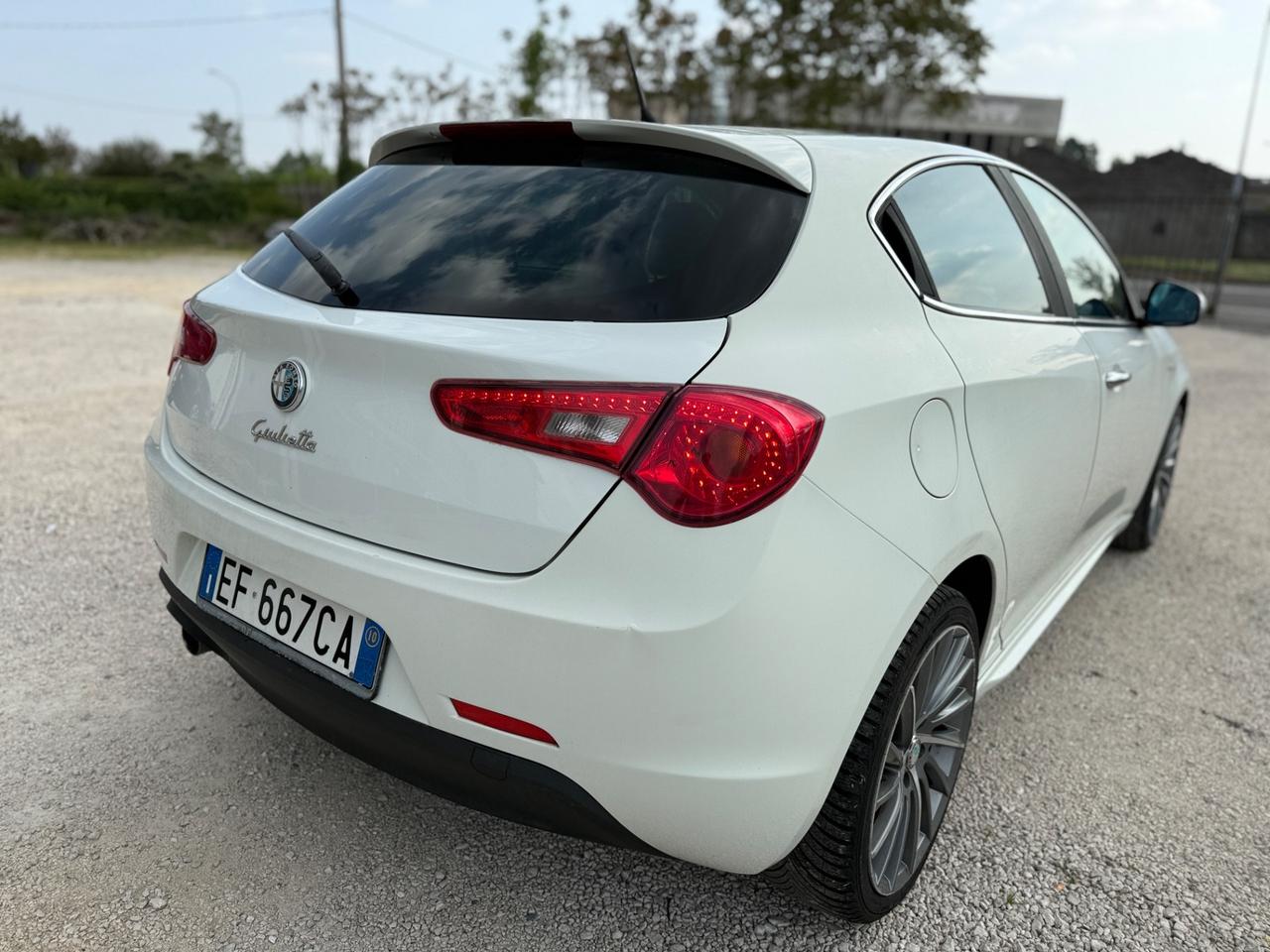 Alfa Romeo Giulietta 1.6 JTDm-2 105 CV Distinctive