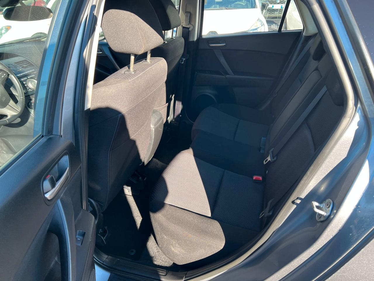 Mazda 3 Mazda3 1.6 MZ-CD 109 CV 5p. Advanced *neopatentati*