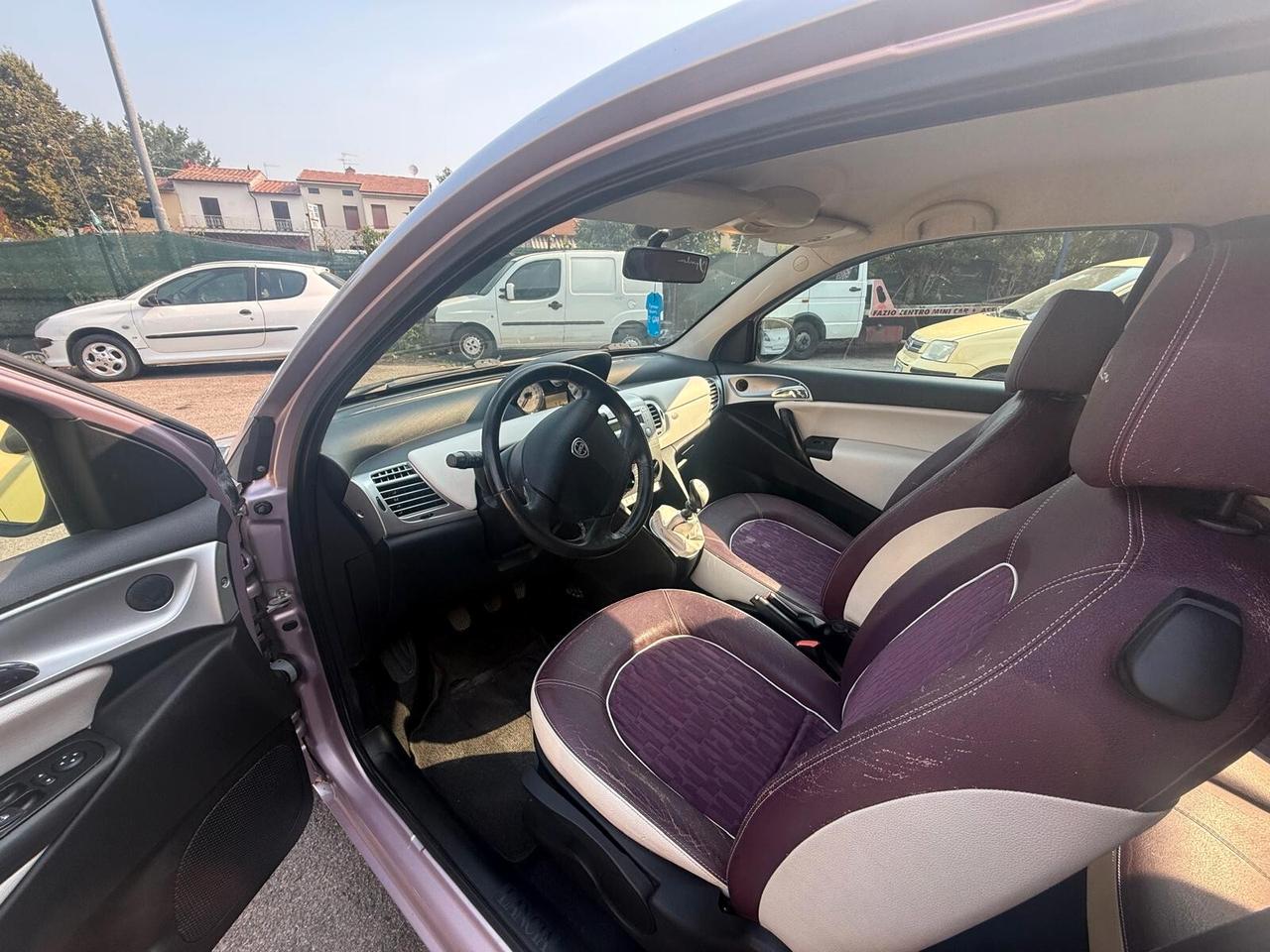 Lancia Ypsilon 1.2 Elle