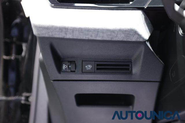 PEUGEOT 3008 HYBRID 136 E-DCS6 ALLURE FULL LED