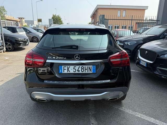 Mercedes-Benz GLA 200 GLA 200 d Sport auto