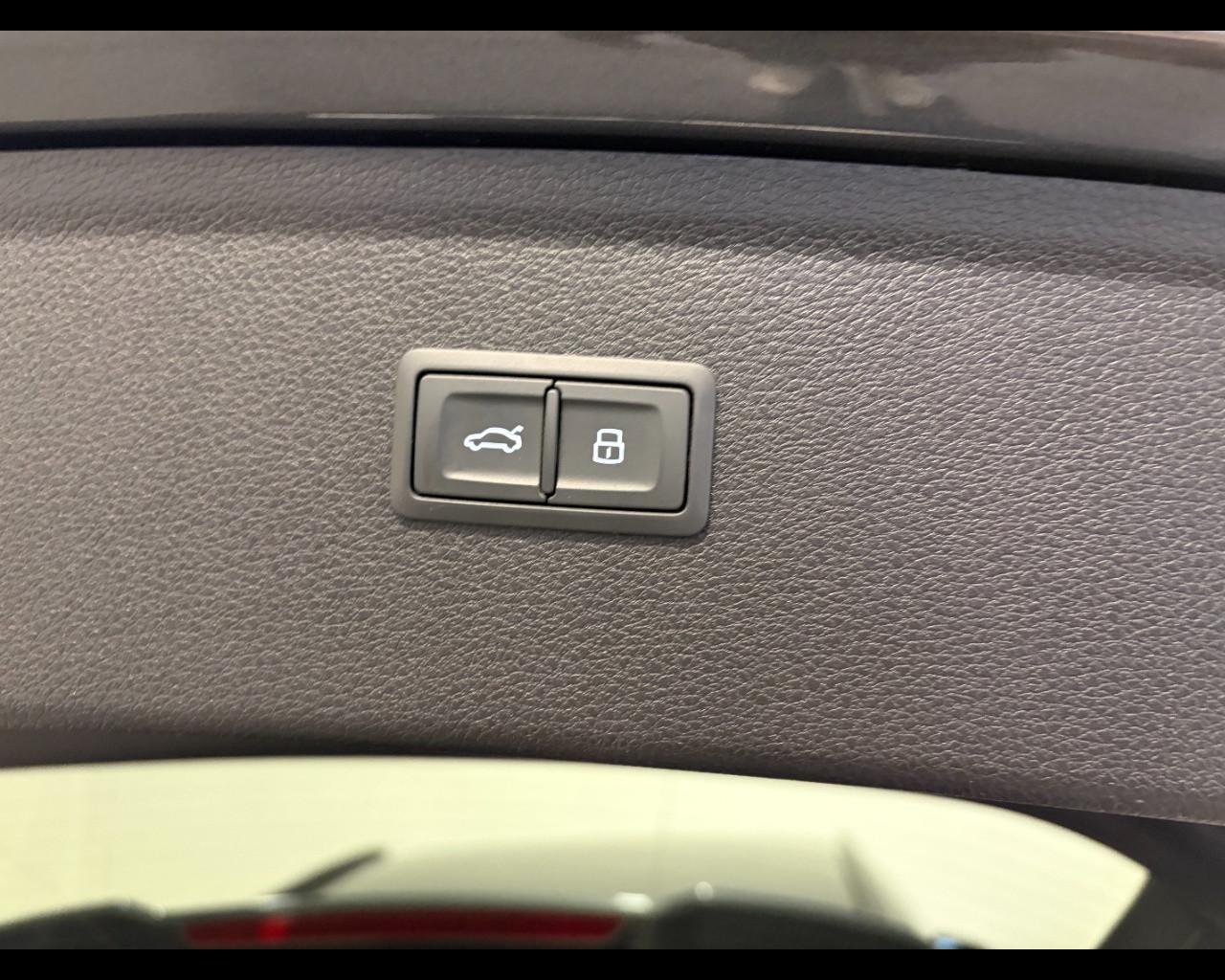 AUDI Q5 40 TDI MHEV QUATTRO S-TRONIC S LINE EDITION