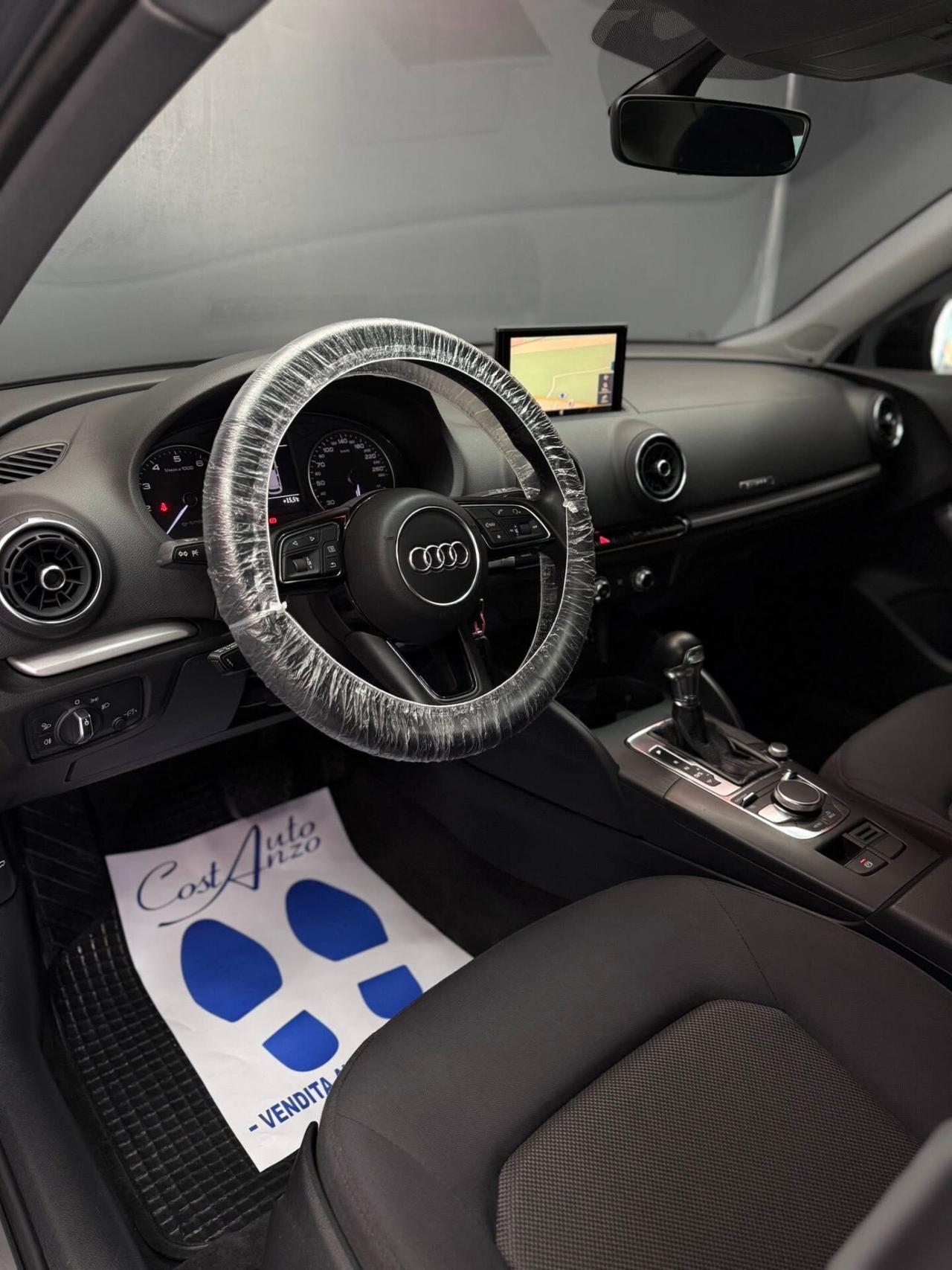 Audi A3 SPB 30 g-tron S tronic IDENTITY BLACK 2019