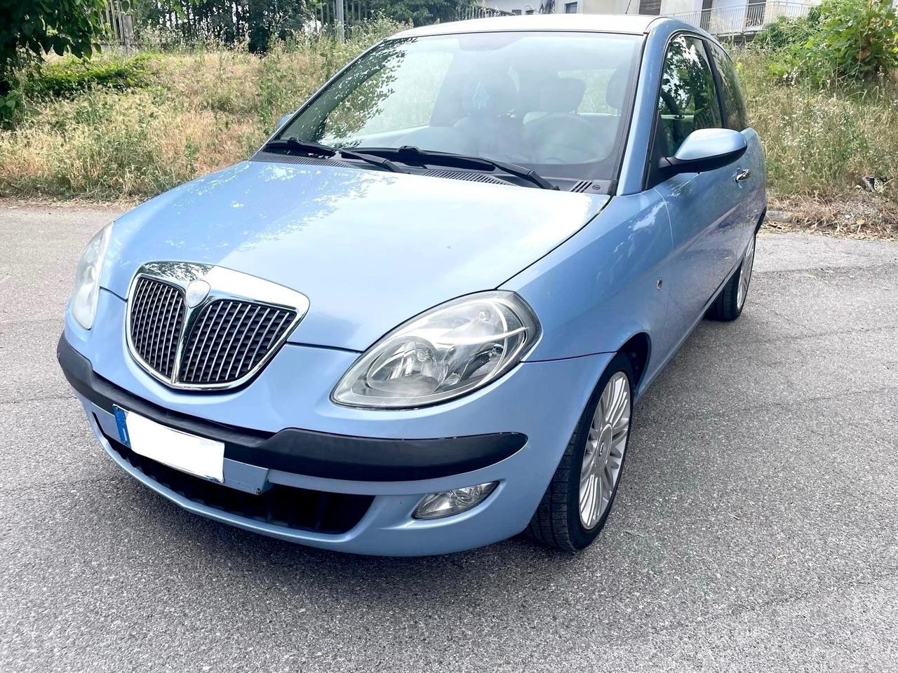 Lancia Ypsilon 1.2 16V Platino Benzina per Neopatentati