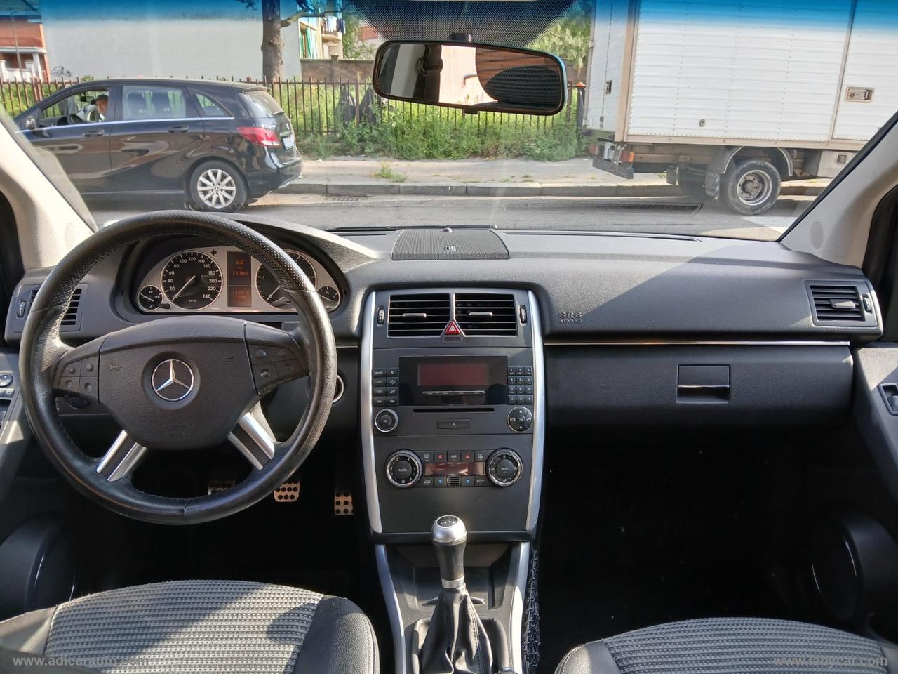 MERCEDES-BENZ B 200 CDI Sport