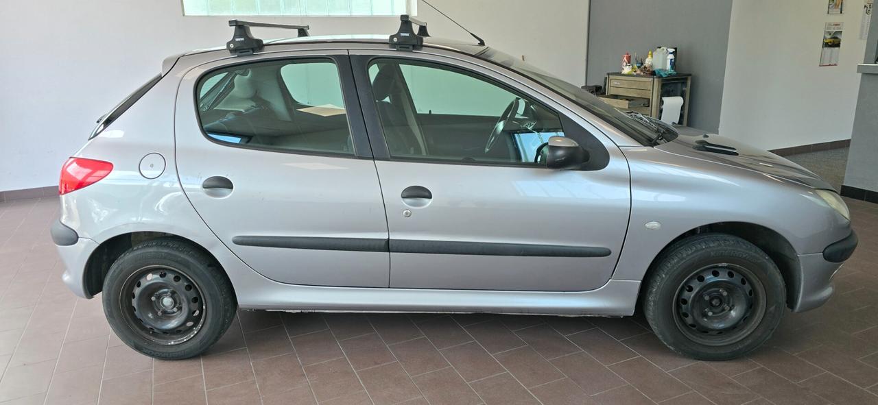 Peugeot 206 1.4 5p. 2 TRENI GOMME