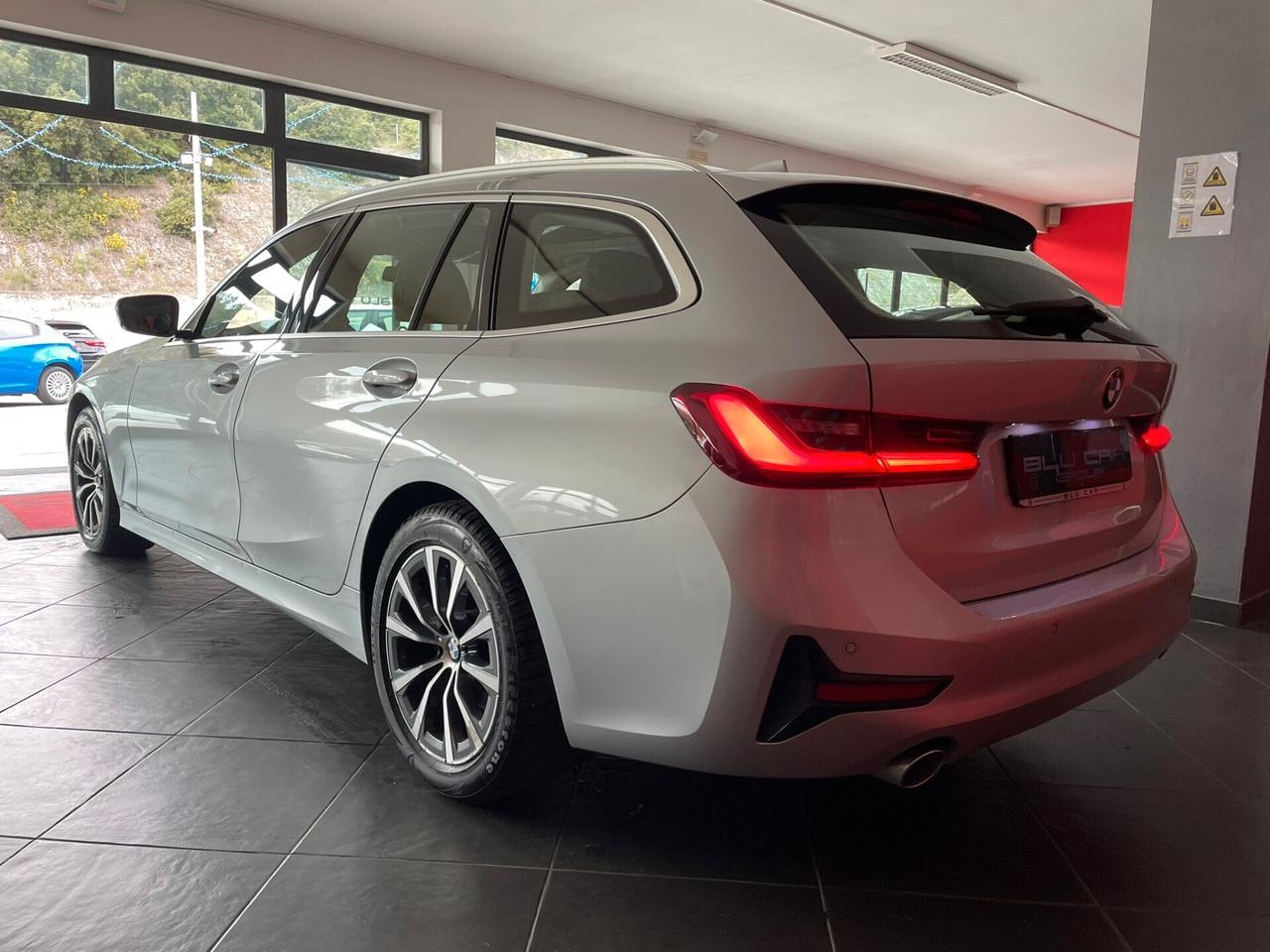 BMW 318d TOURING SPORT *PACK LUCI-TETTO*