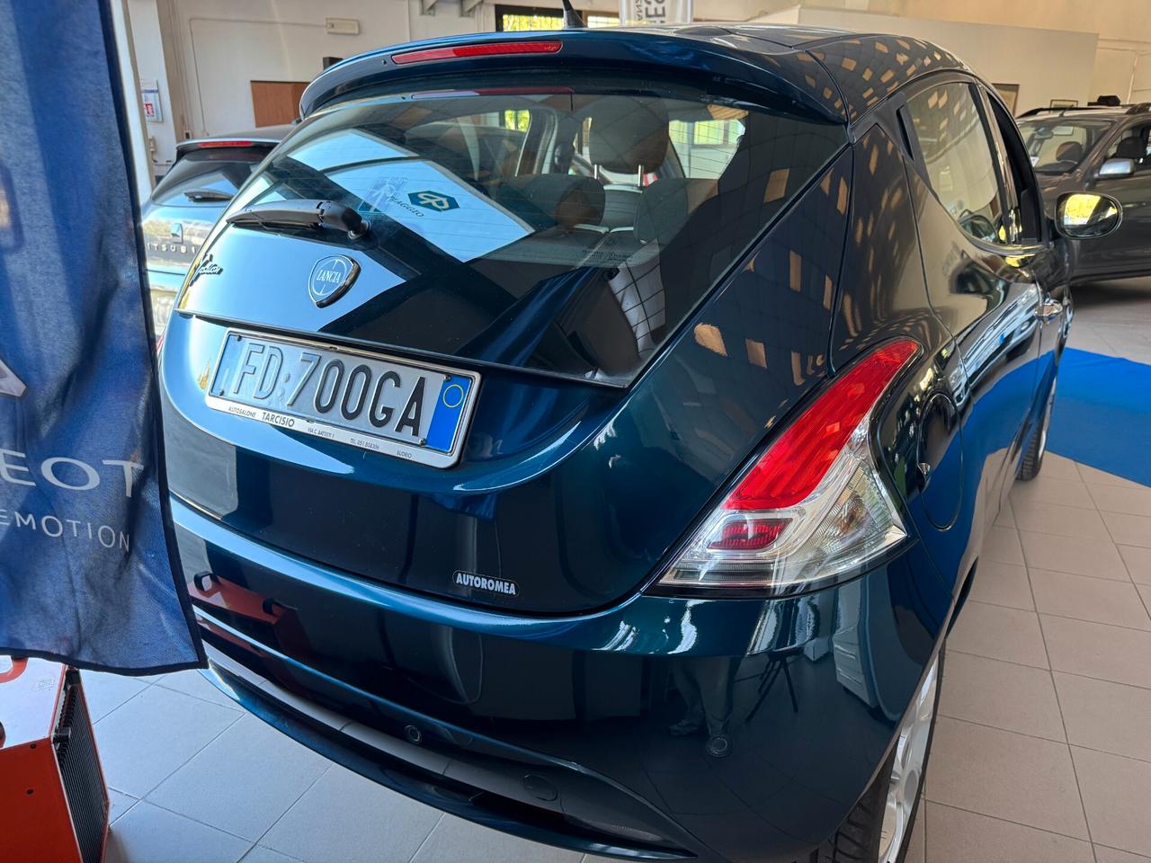 Lancia Ypsilon 1.2 69 CV 5 porte Platinum