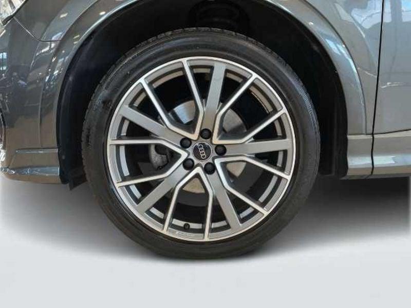 Audi Q3 II 2018 35 2.0 tdi Identity Black s-tronic