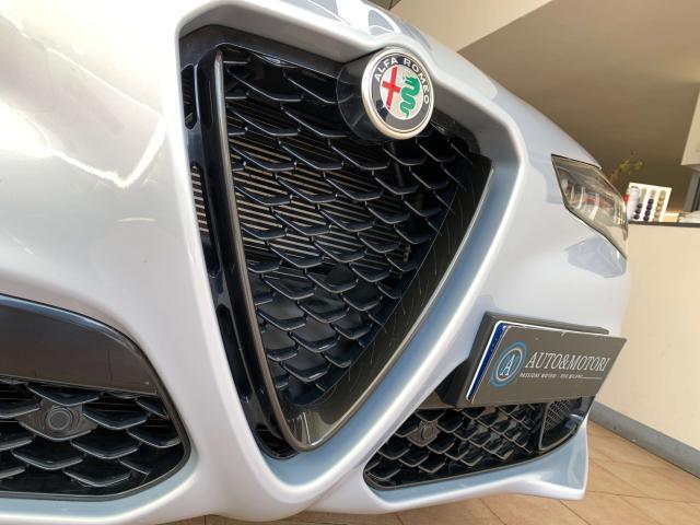 Alfa Romeo Stelvio Stelvio 2023 2.0 t Sprint Q4 280cv auto