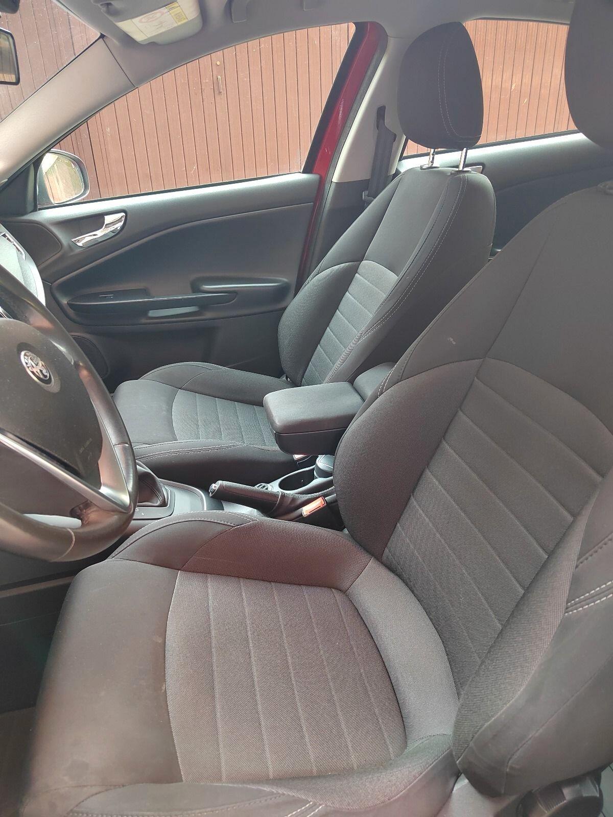 Alfa Romeo Giulietta 1.6 JTDm-2 120 CV Distinctive