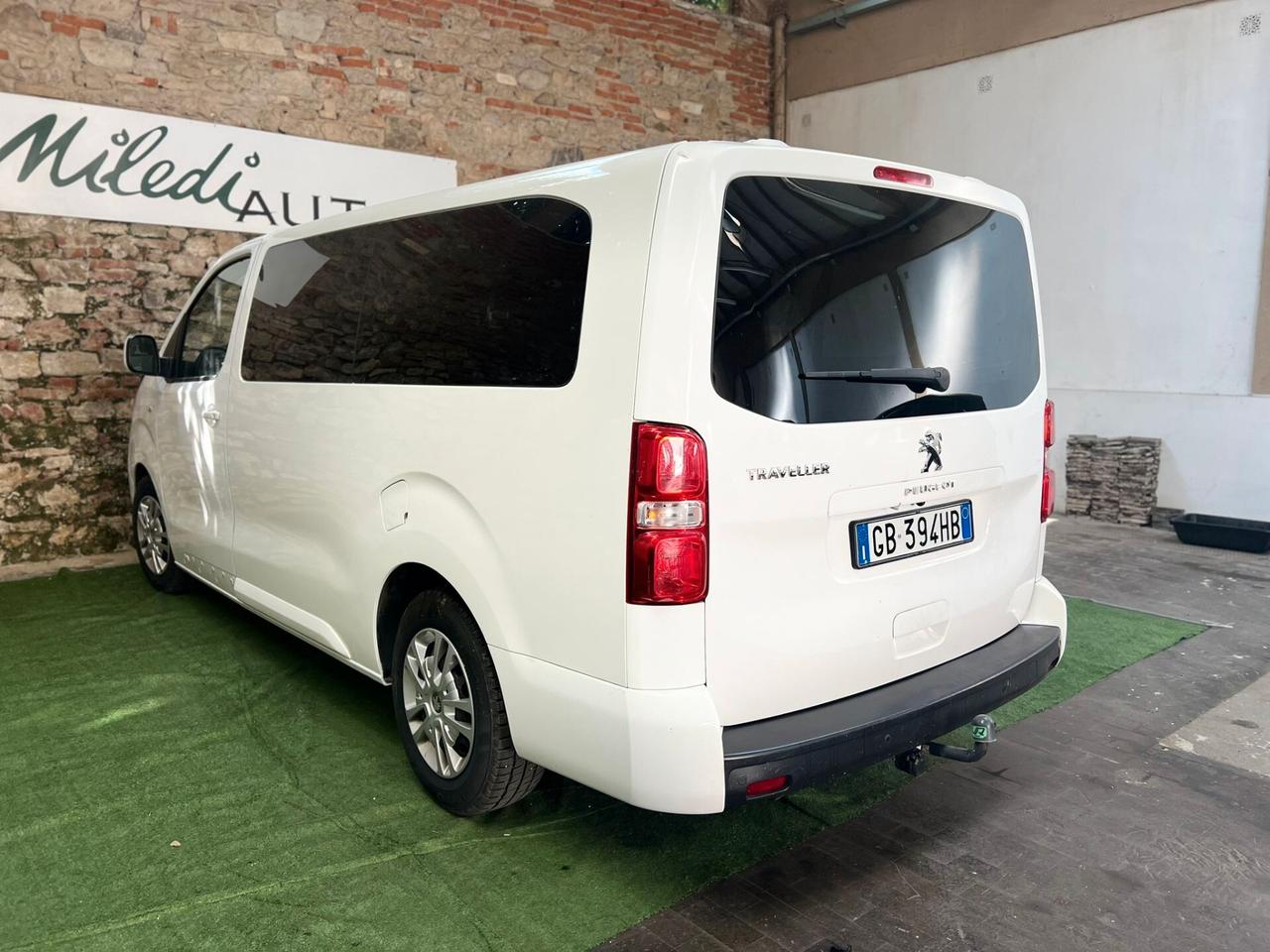 Peugeot Traveller BlueHDi 120 S&S Standard Business