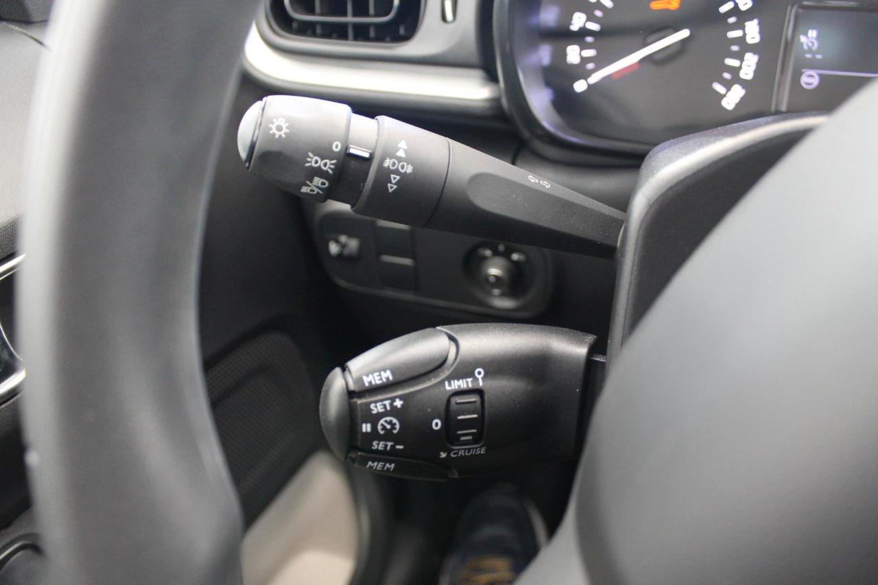 Citroen C3 1.5 bluehdi Feel NAVI 100 Cv. SHINE PLUS