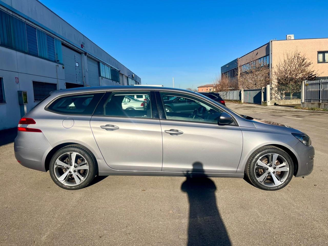 Peugeot 308 BlueHDi 150cv 2015 136.000km perfetta