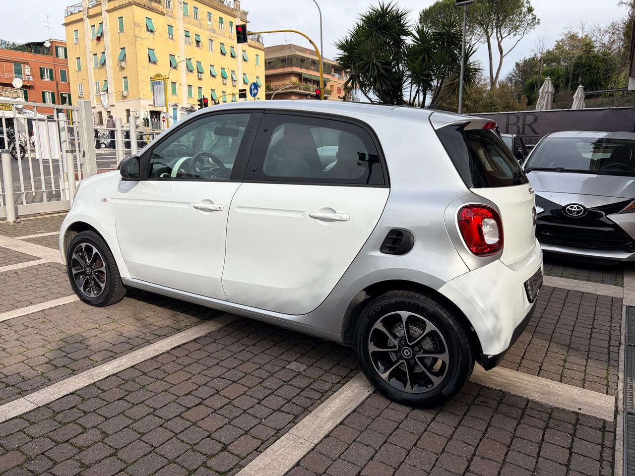Smart ForFour Youngster 61cv - Per NEOPATENTATI !!