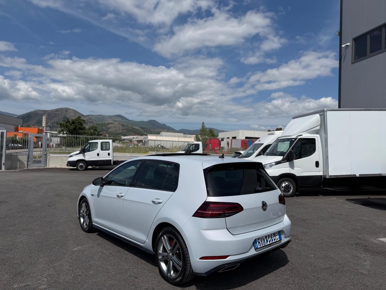Volkswagen Golf 1.6 TDI 115 CV 5p. R-Line BlueMotion Technology