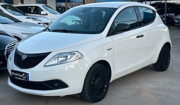 Lancia Ypsilon 1.2 69 CV 5 porte S&S Gold