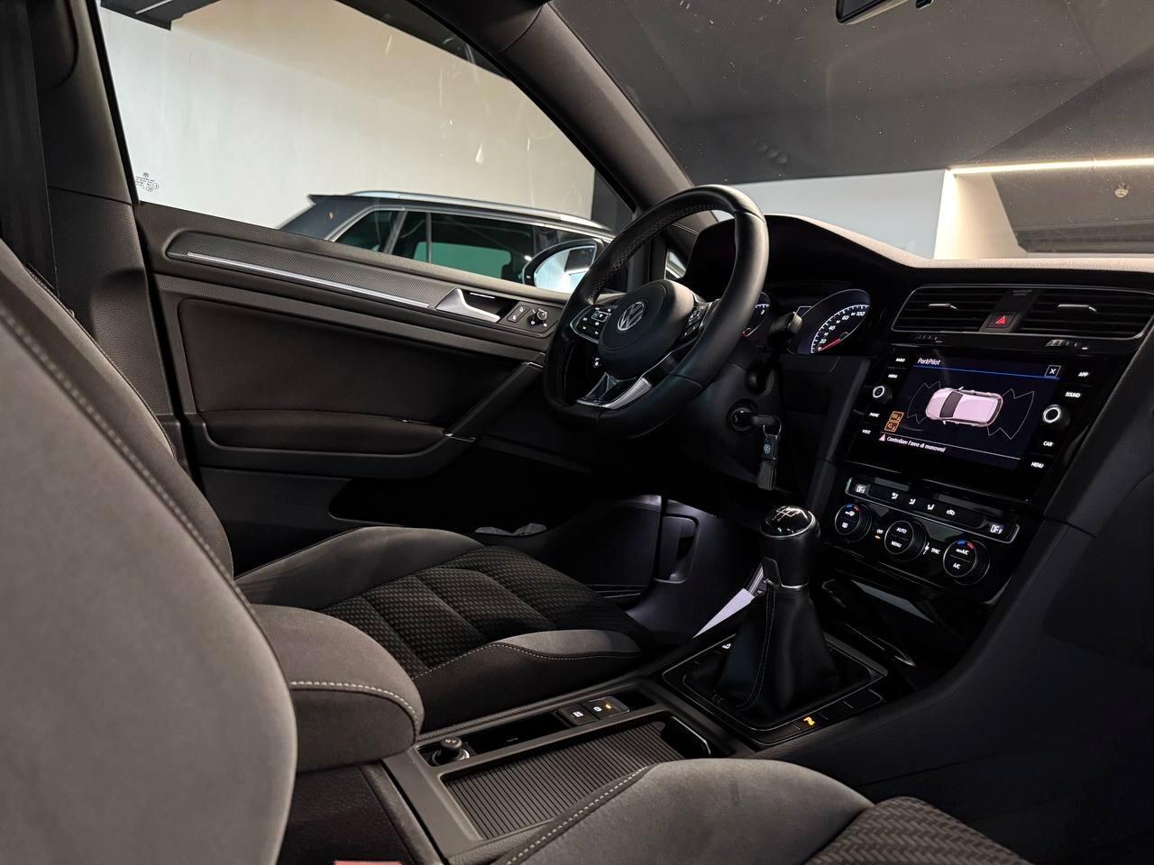 Volkswagen Golf 1.6 TDI 115 CV 5p. R-Line