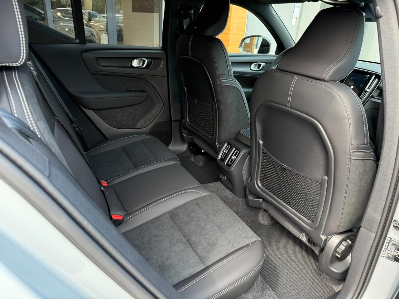 Volvo EX40 Single Motor Extended Range RWD Plus