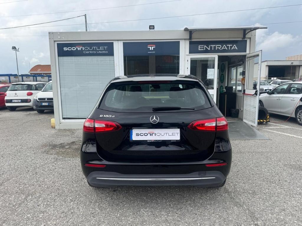 Mercedes-Benz Classe B - W247 2018 - B 180 d Premium auto