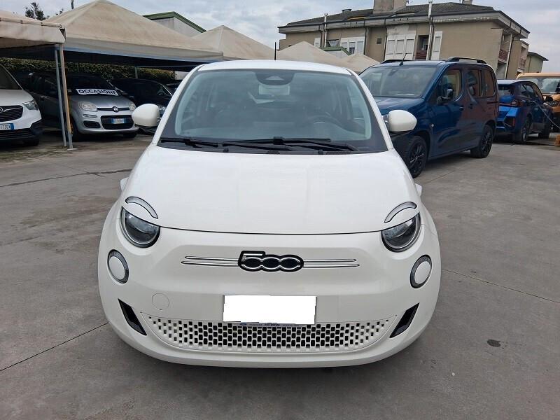 Fiat 500 500e Berlina 42 kWh Icon