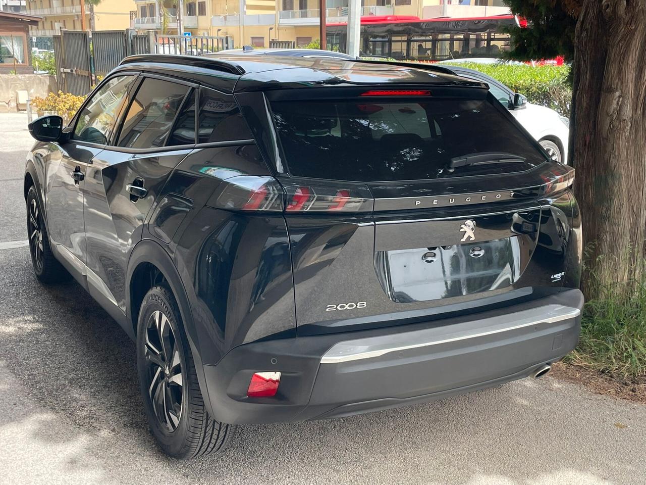 Peugeot 2008 BlueHDi 130 S&S EAT8 Allure