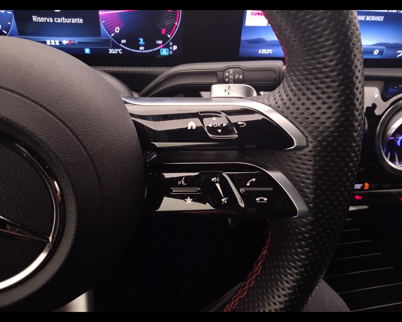 Mercedes-Benz Classe A - W177 2018 - A 180 d Premium auto