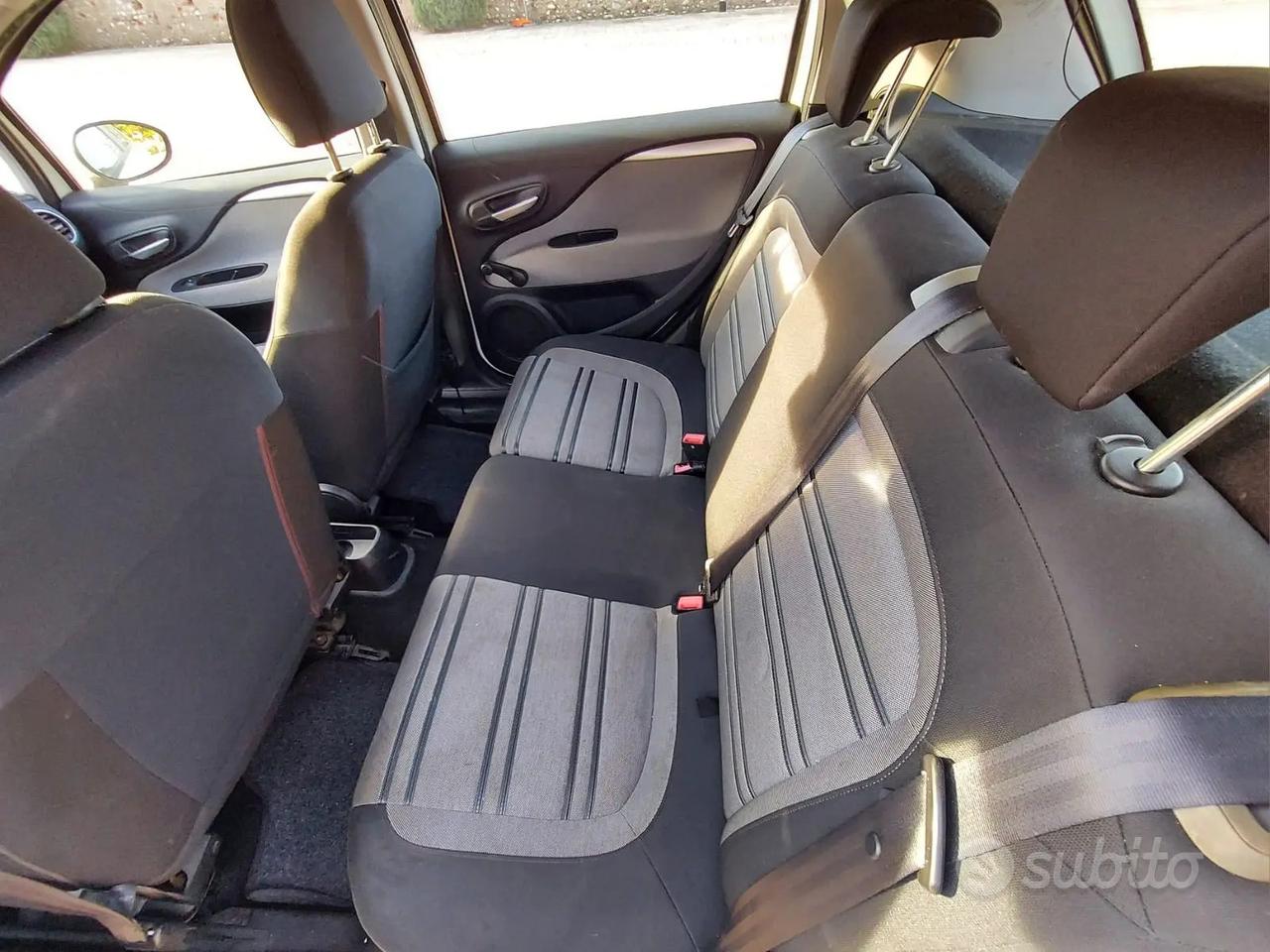 Fiat Punto Evo 5p 1.2 Dynamic 65cv Neopatentati