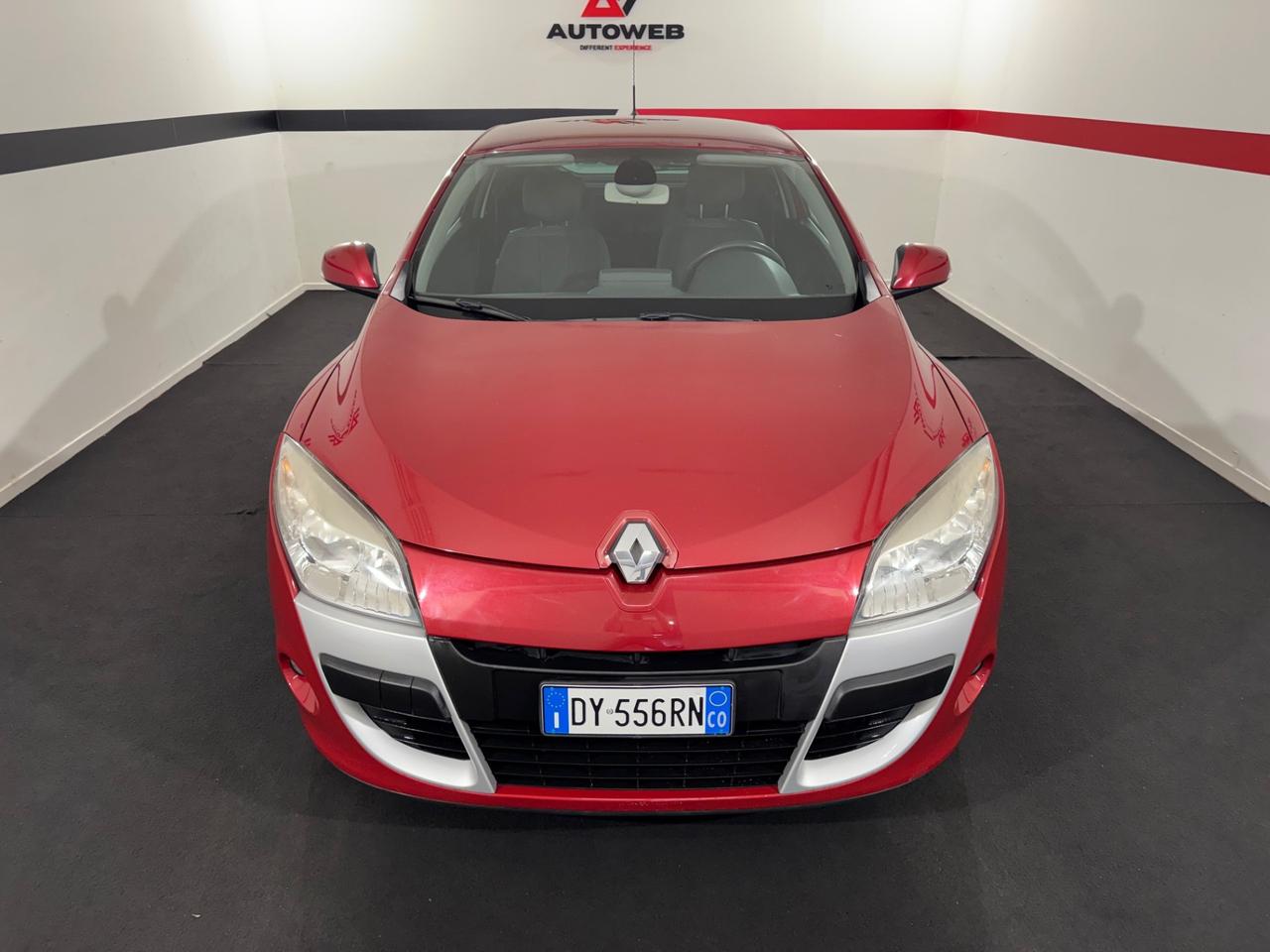 Renault Megane Coupé 1.6 Dynamique NAVI - SENSORI - CRUISE - FARI E TERGI AUTOMATICI