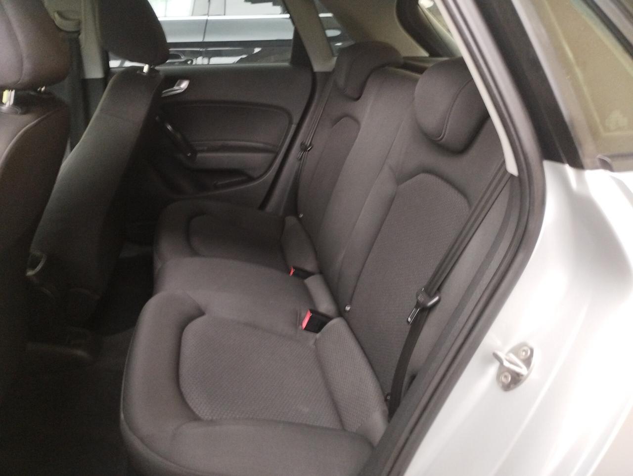 Audi A1 SPB 1.6 TDI S line edition