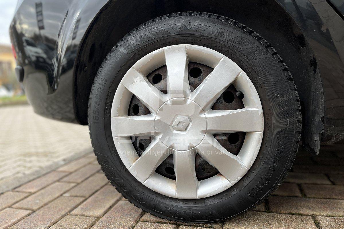 RENAULT Clio 1.2 16V SporTour 20th Anniversario