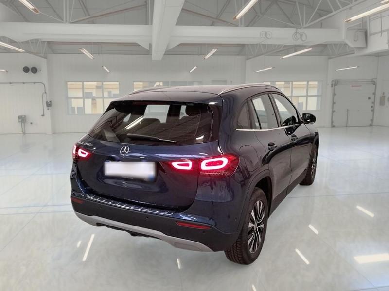 MERCEDES-BENZ GLA 250 AUTOMATIC EQ-POWER BUS EXTRA CROSSOVER