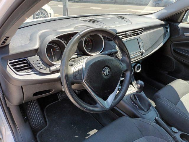 ALFA ROMEO Giulietta 1600 JTDM DISTINTIVE 120CV AUTOM NAV PDC"16 ITALIA