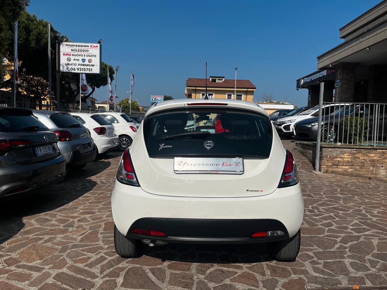 Lancia Ypsilon 1.2 69 CV 5 porte GPL Ecochic Elefantino Blu