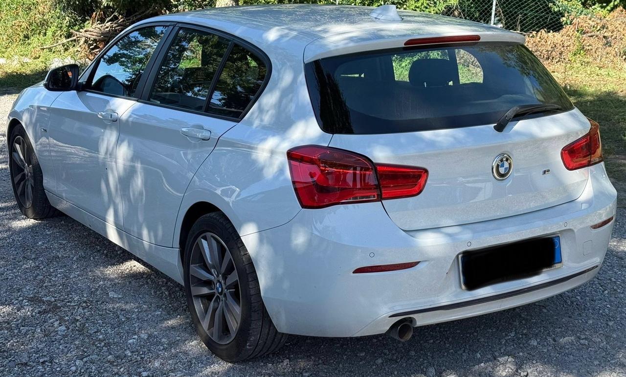 Bmw 118 118d 5p. Urban