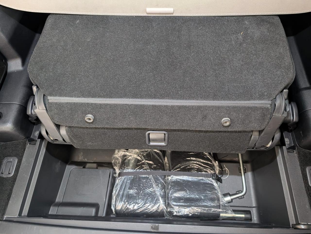 Mitsubishi Pajero 3.2 7 POSTI VERRICELLO