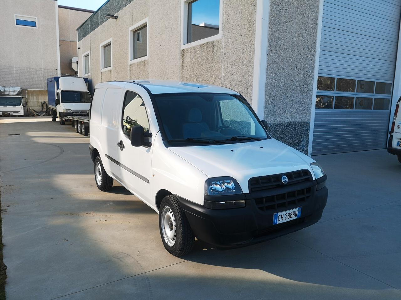 Fiat Doblo 1.9 JTD cat Cargo Lamierato SX