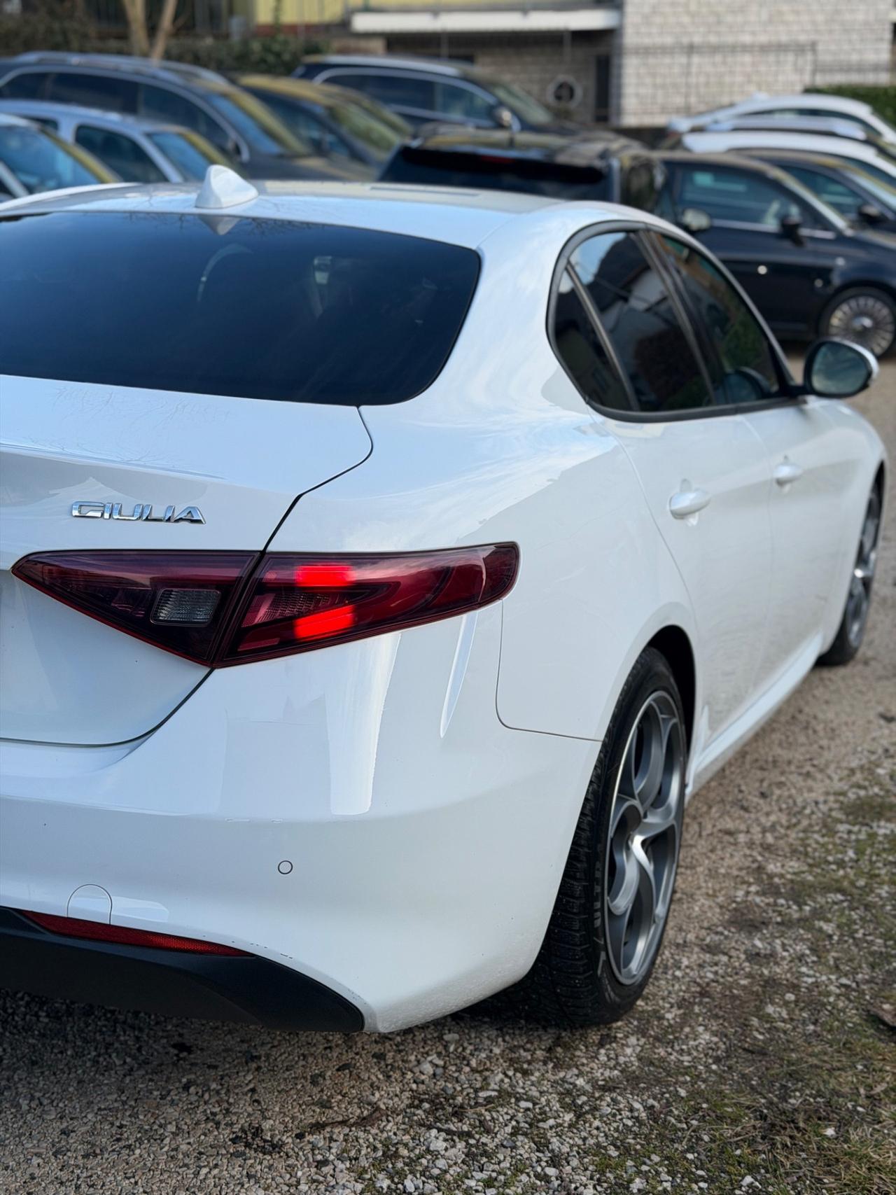 Alfa Romeo GIULIA 2.2d 150 CV SUPER KMCERT GARANZ