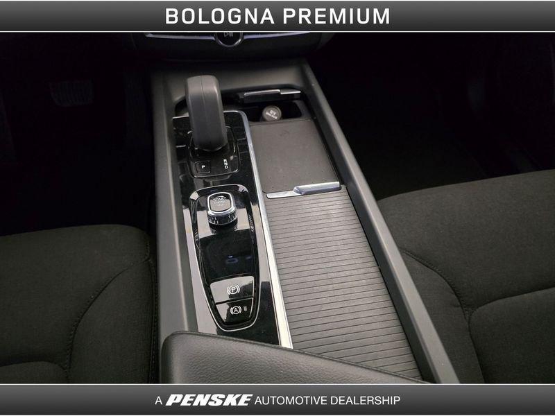 Volvo XC60 XC60 B4 (d) Geartronic Momentum Pro N1 - AUTOCARRO