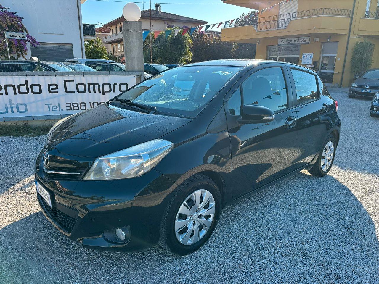 Toyota Yaris 5 Porte Yaris 5p 1.0 Lounge s/CL