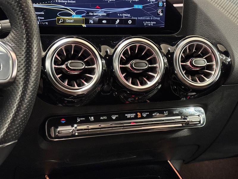 Mercedes GLA 200 200 D Premium 8G-DCT